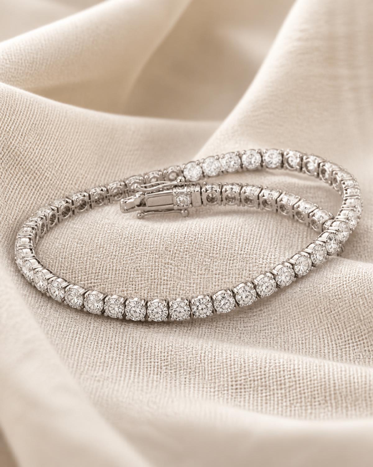Diamond riviere tennis bracelet in platinum